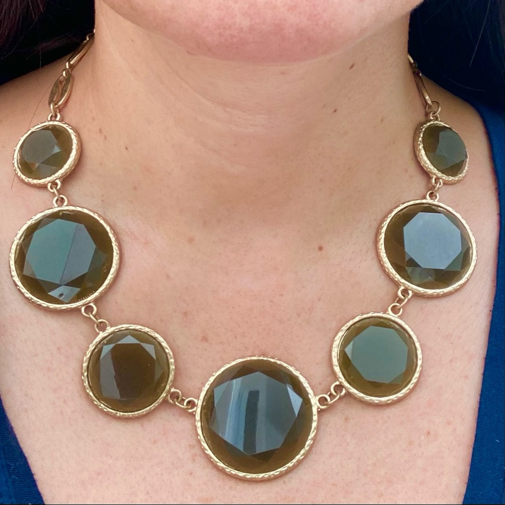 Like New! Gold and Brown statement necklace - adjustable length